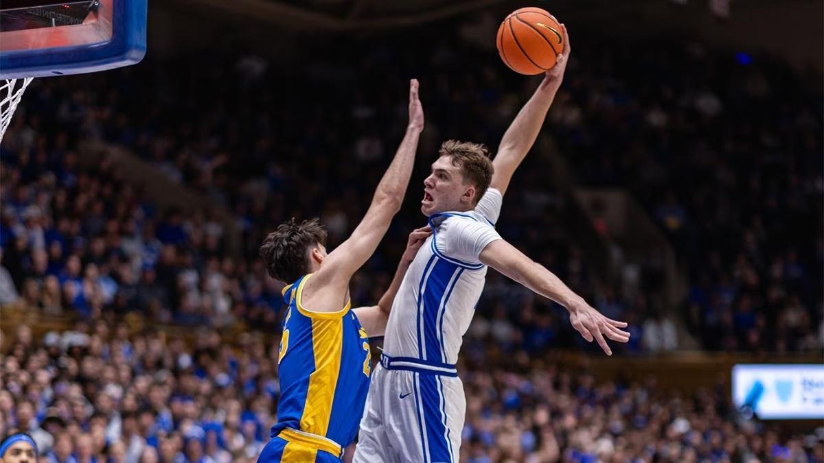 Cooper Flagg Dunk